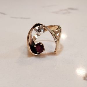 Diamond Ruby Yellow Gold ring used Size 6 $2,750